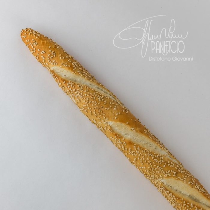 pane baguette con sesamo